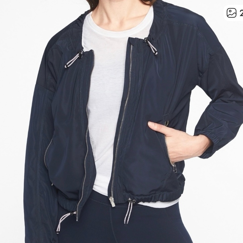 Athleta | Chill bomber navy M like new